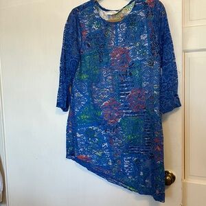 NEW W/O TAGS/Attitudes by Renee Asymmetrical Blue Lace Top